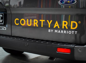 Marriott Hotel - Beschriftung