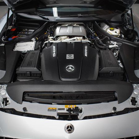 Mercedes Benz V8 Biturbo - Lackschutz