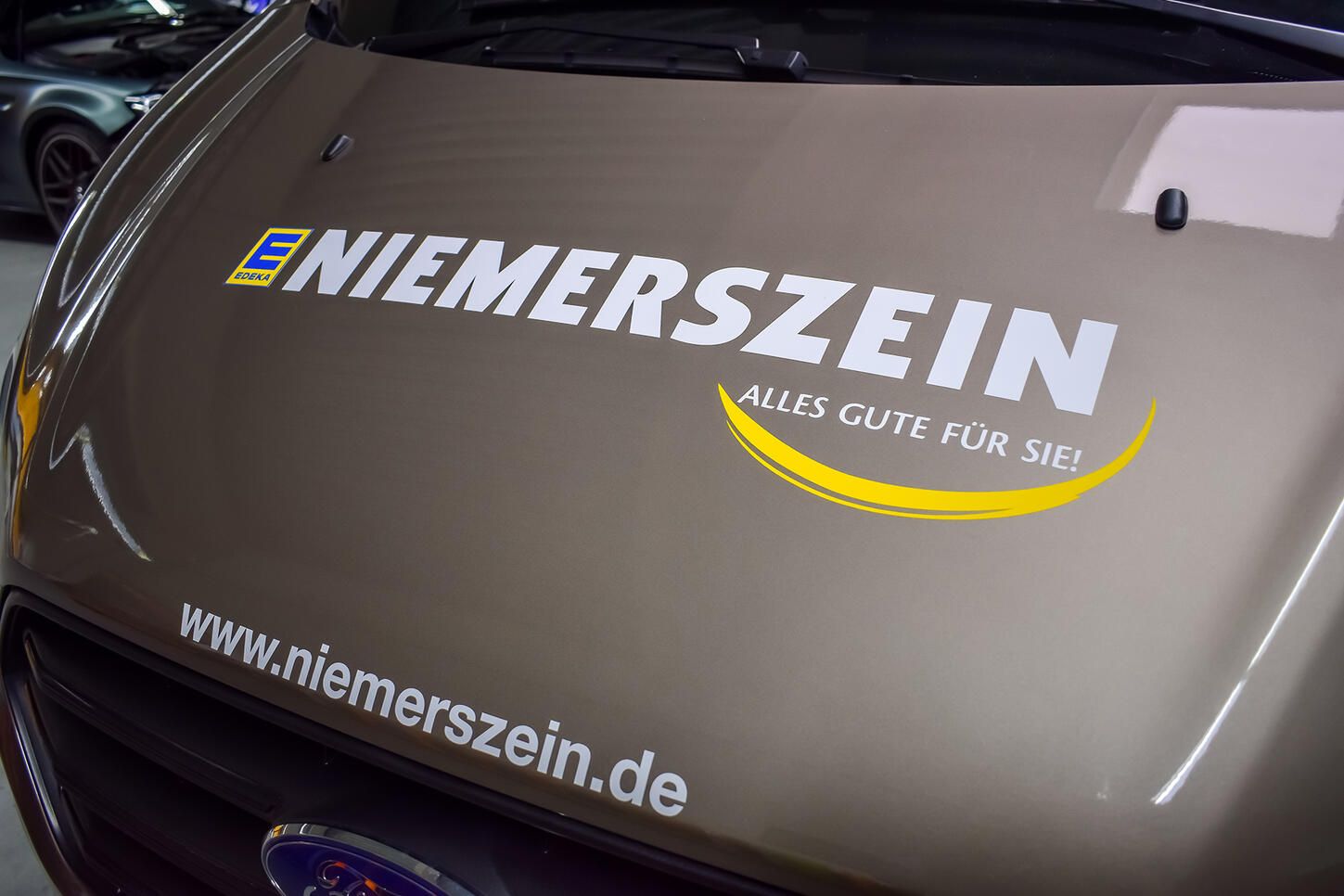 Edeka-Niemerszein - Beschriftung